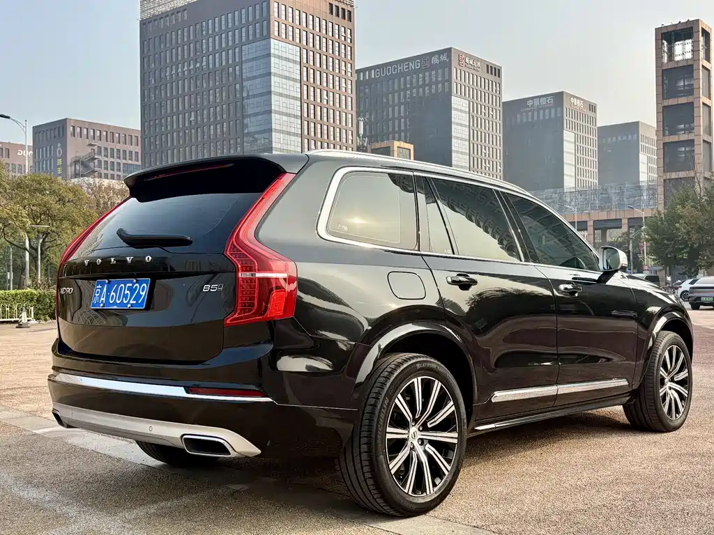 Volvo XC90 2021 — фото 4