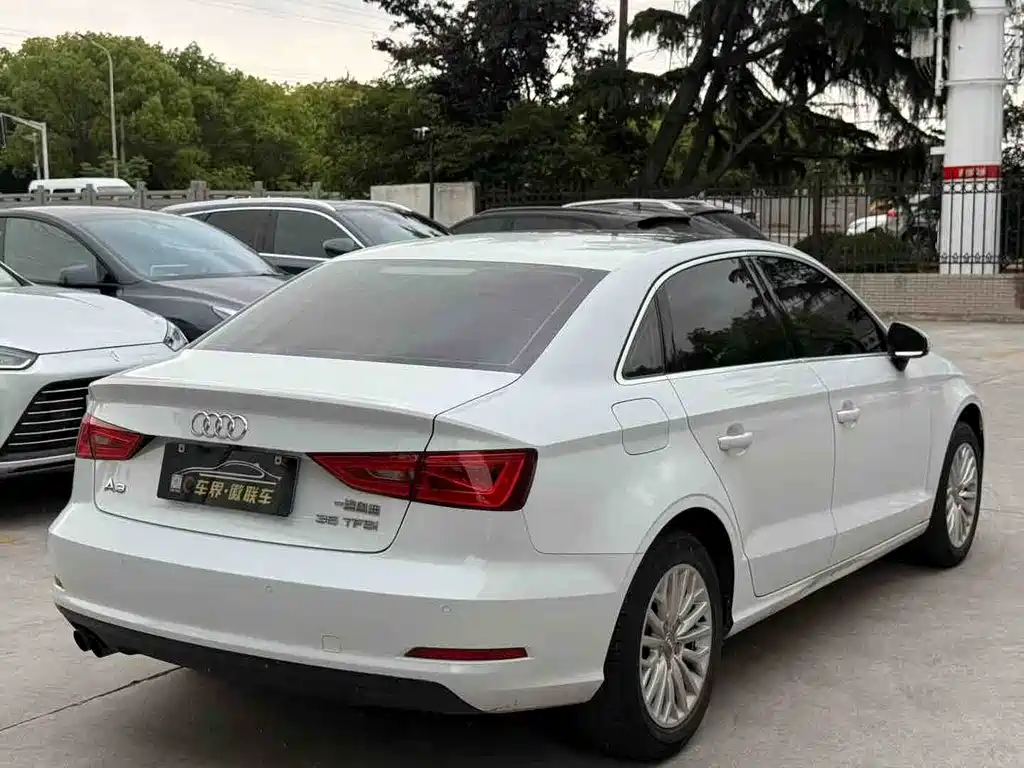 Audi A3 2016 — фото 10