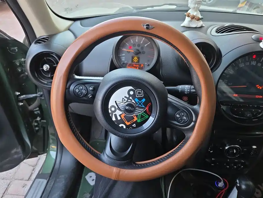 MINI Countryman 2016 — фото 15
