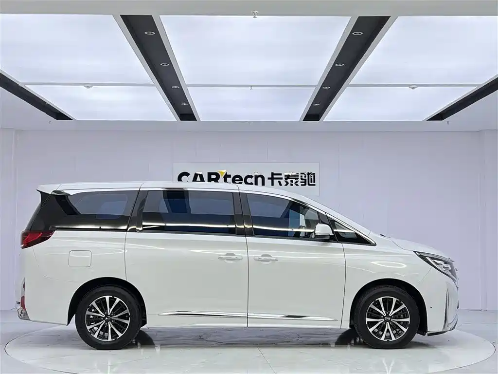 GAC Trumpchi M8 2022 — фото 4