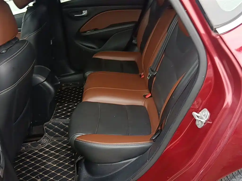 Fiat Viaggio 2016 — фото 17