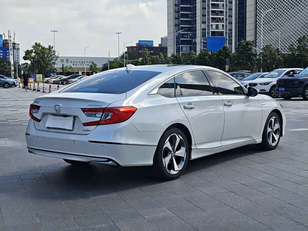 Honda Accord 2021 — фото 4
