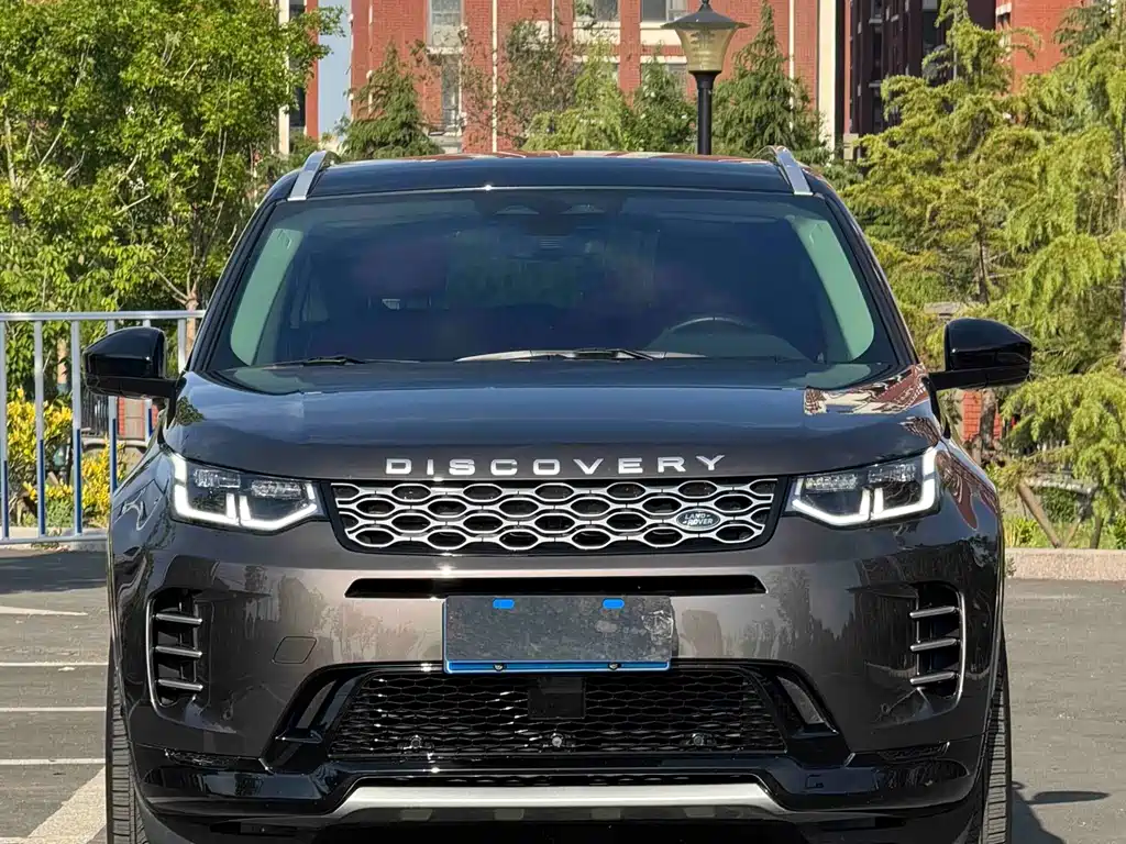 Land Rover Discovery Sport 2023 — фото 3