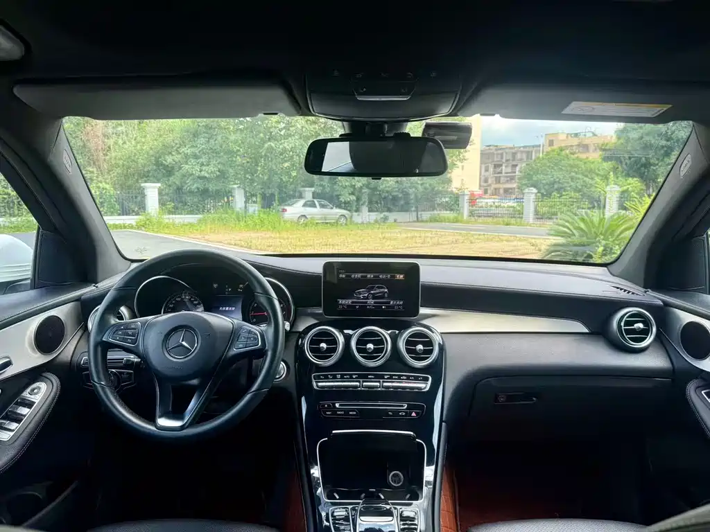 Mercedes-Benz GLC 2016