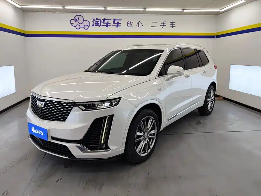Cadillac XT6 2022 — фото 1