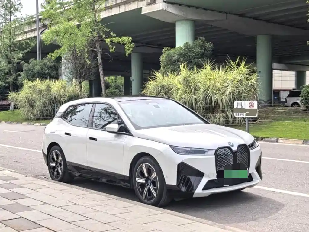 BMW iX 2022