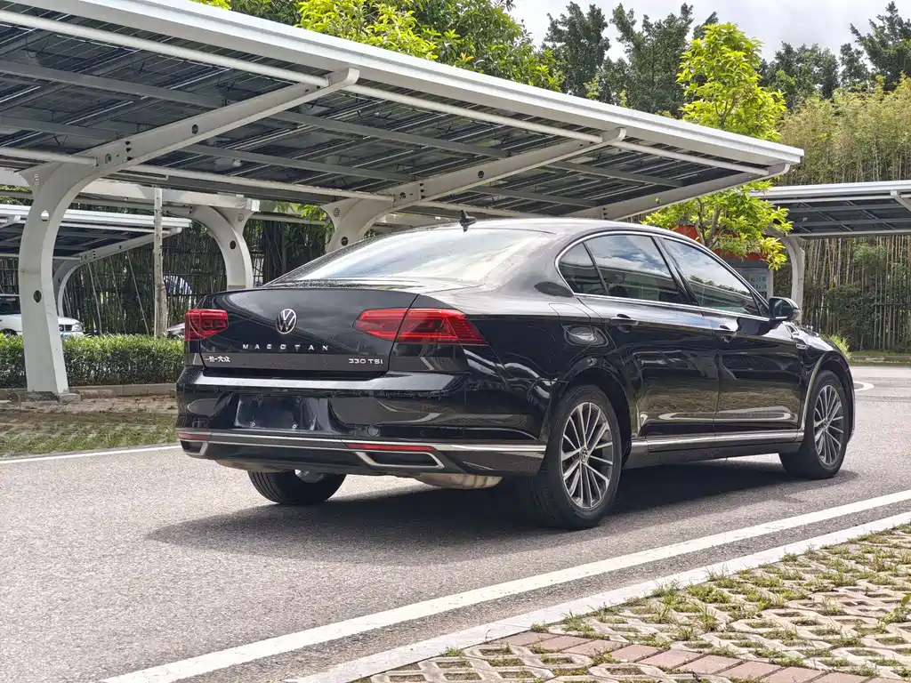 Volkswagen Magotan 2021