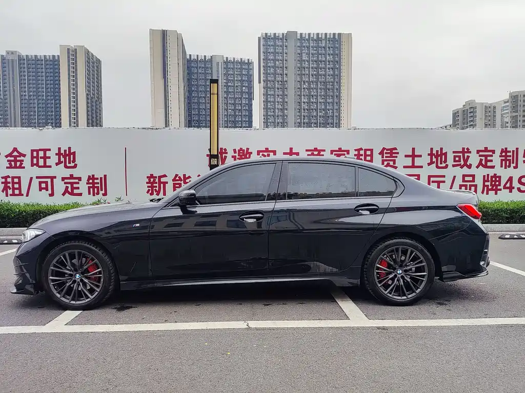 BMW 3 Series 2024