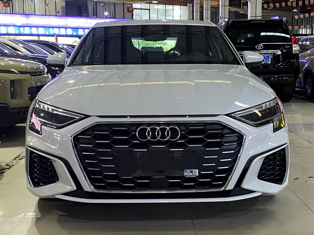 Audi A3 2022 — фото 23