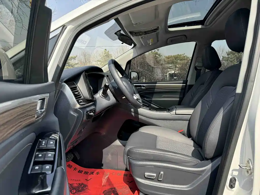 GAC Motor Trumpchi M8 2022 — фото 8