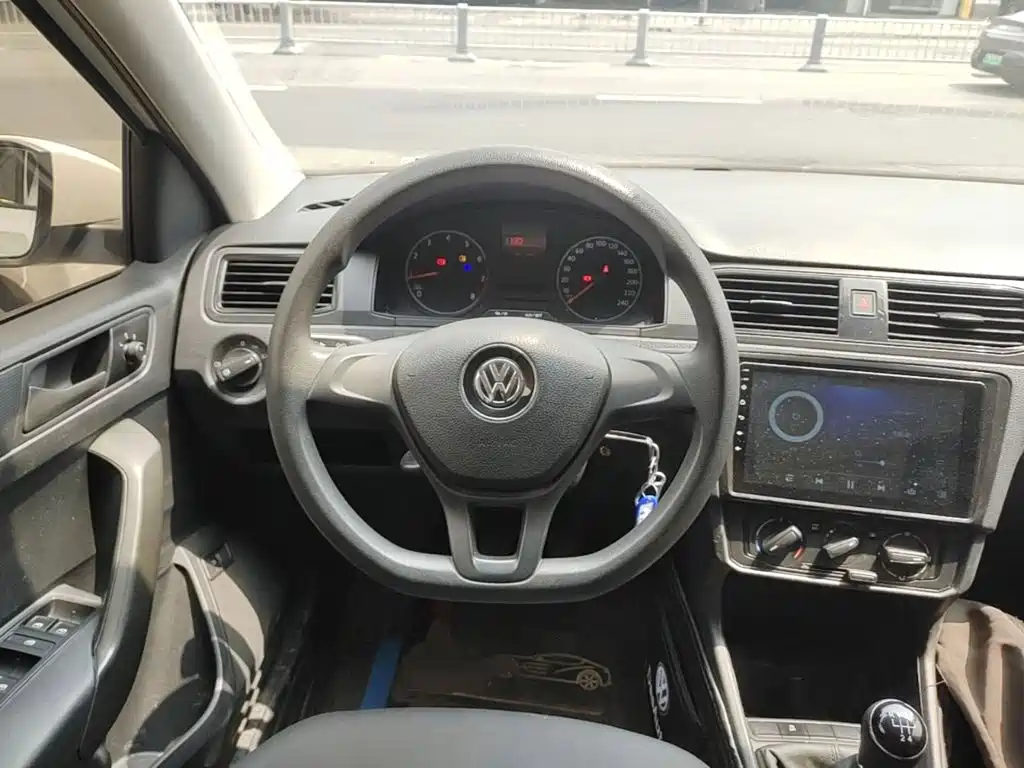 Volkswagen Santana 2019 — фото 11