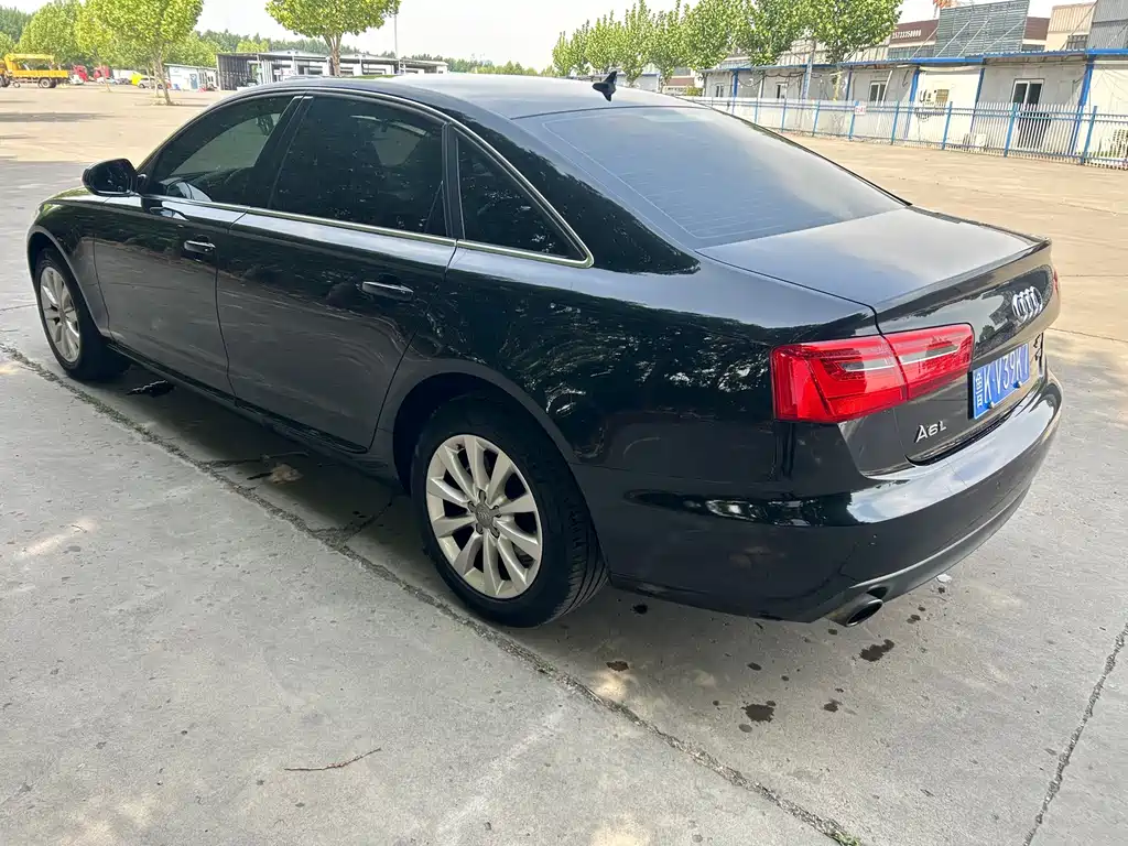 Audi A6L 2015 — фото 4