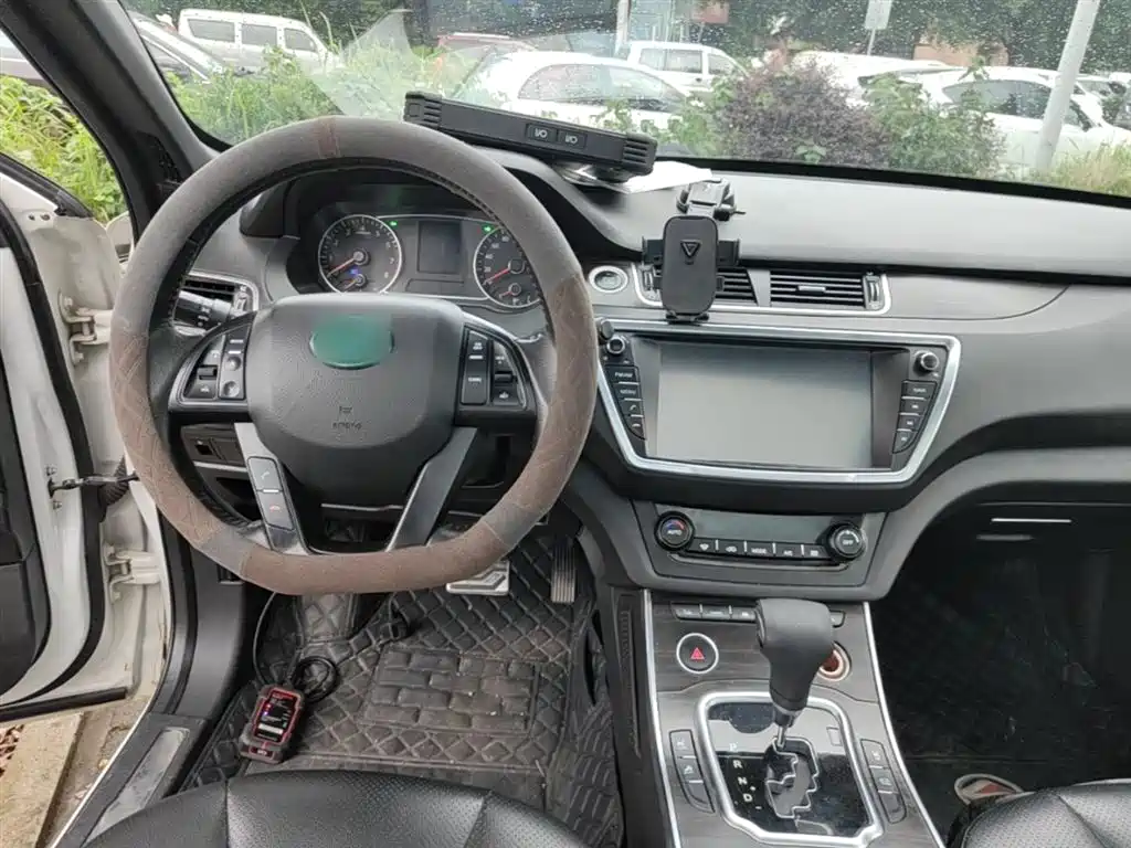 Landwind X7 2015 — фото 10