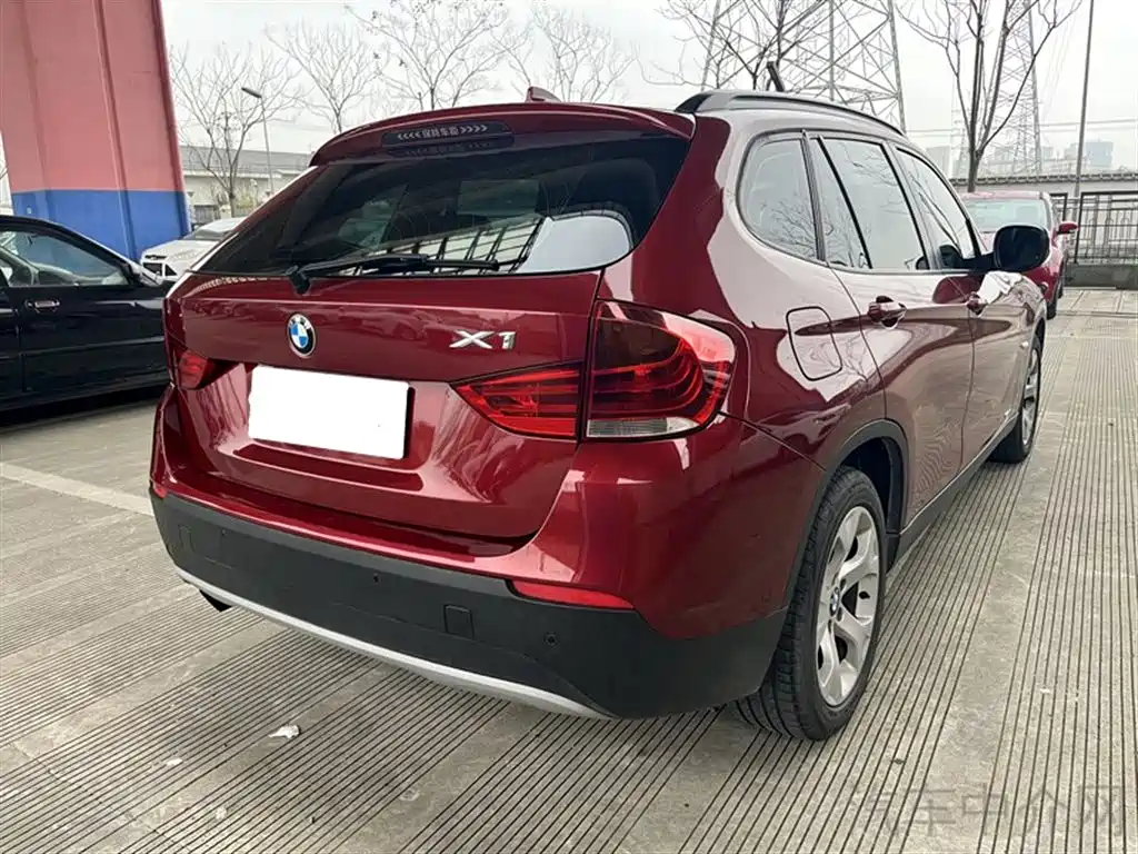 BMW X1 2012 — фото 12