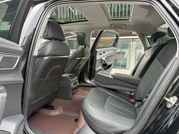 Audi A6L 2023