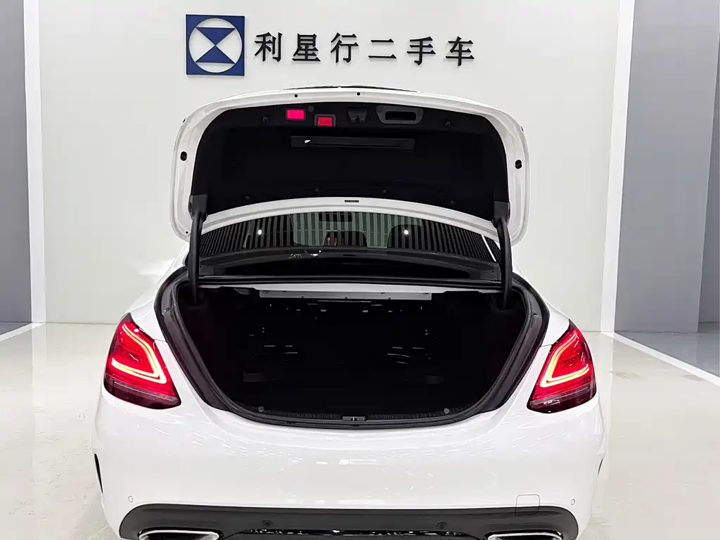 Mercedes-Benz C-Class 2021