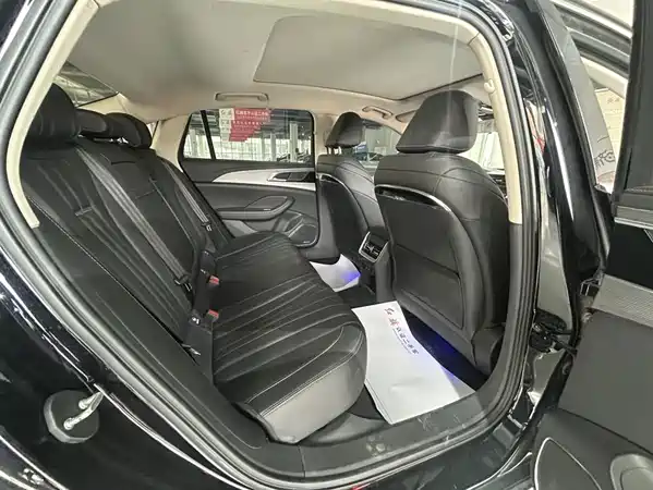 Hongqi H5 2024