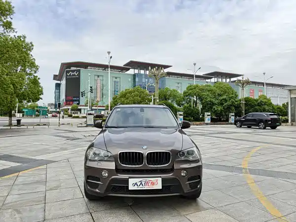 BMW X5 2011
