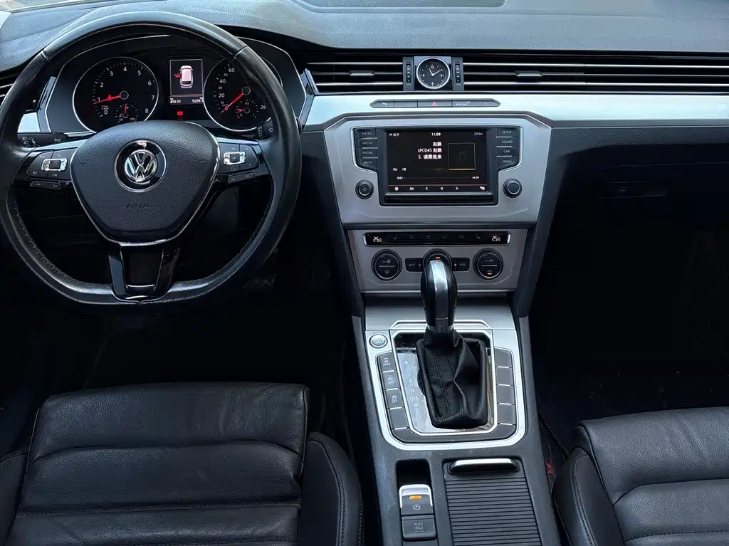 Volkswagen Viloran 2017 — фото 10