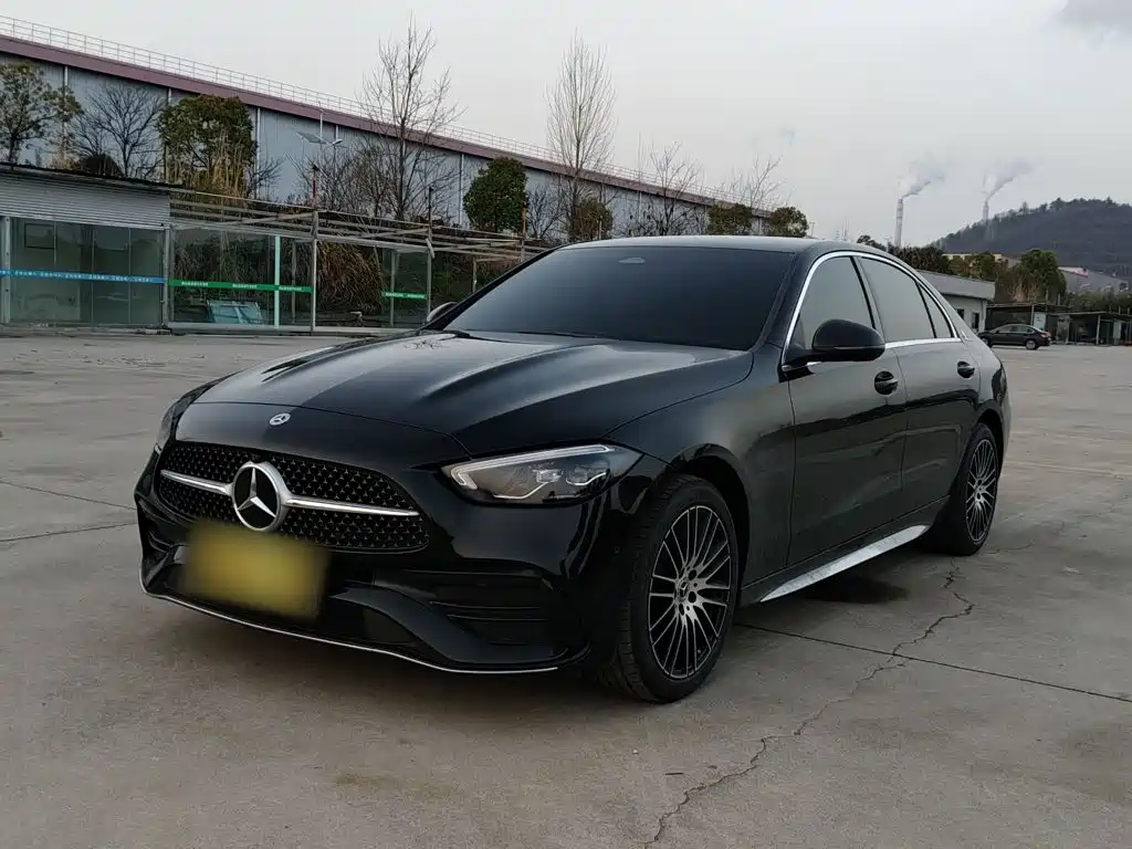 Mercedes-Benz C-Class 2025