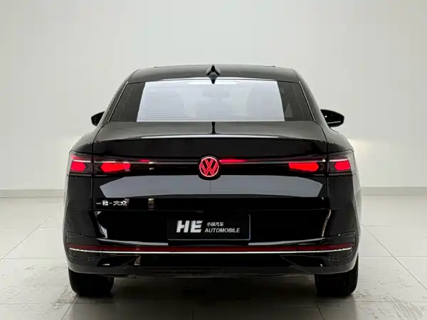 Volkswagen Magotan 2025