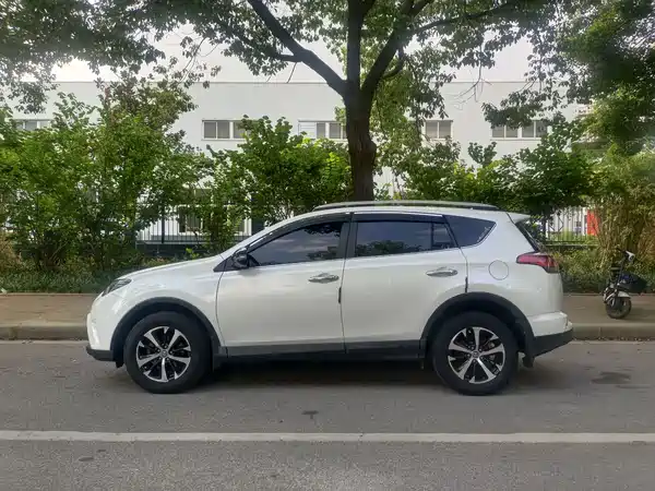 Toyota RAV4 2018