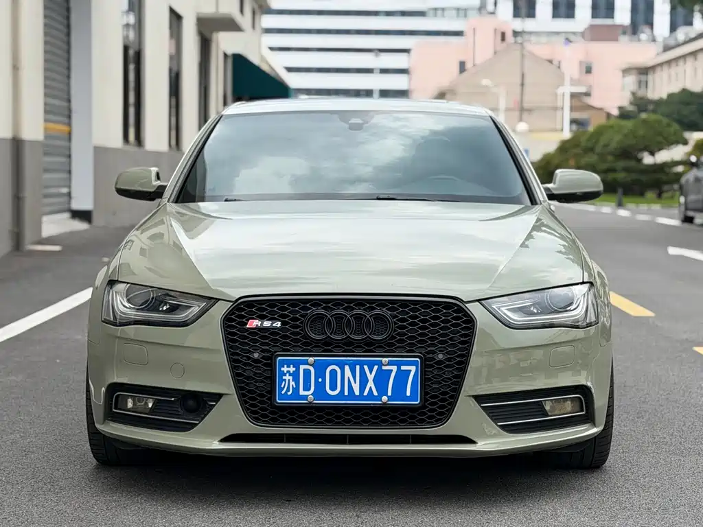 Audi A4L 2014