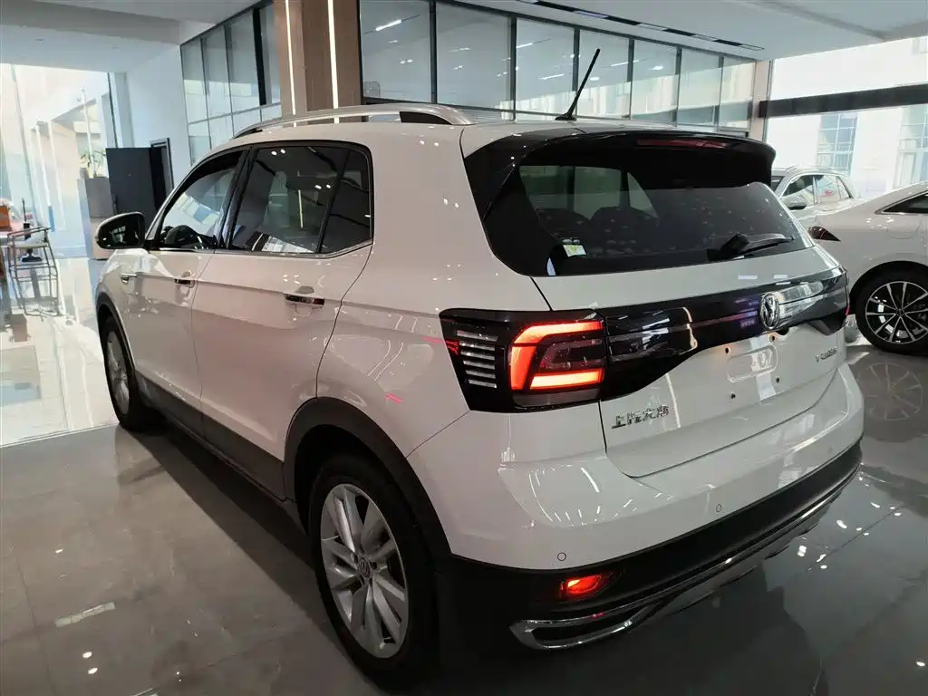 Volkswagen T-Cross 2020 — фото 23