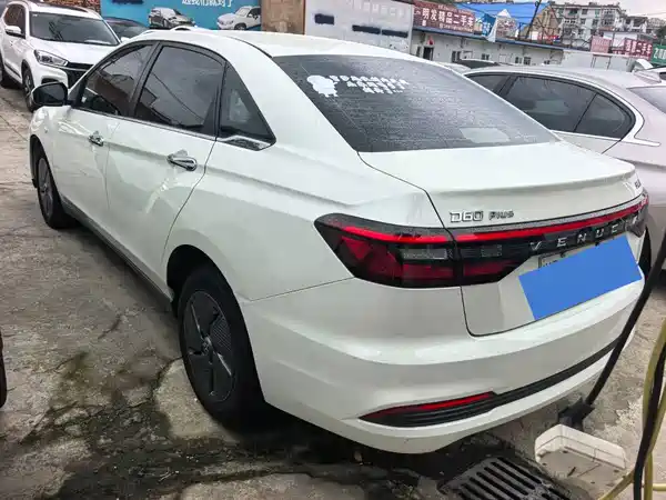 Venucia D60 EV 2023
