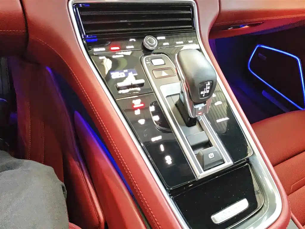 Porsche Panamera 2019 — фото 10