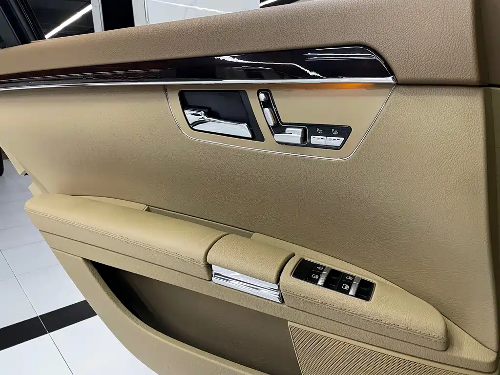 Mercedes-Benz S-Class 2010 — фото 39