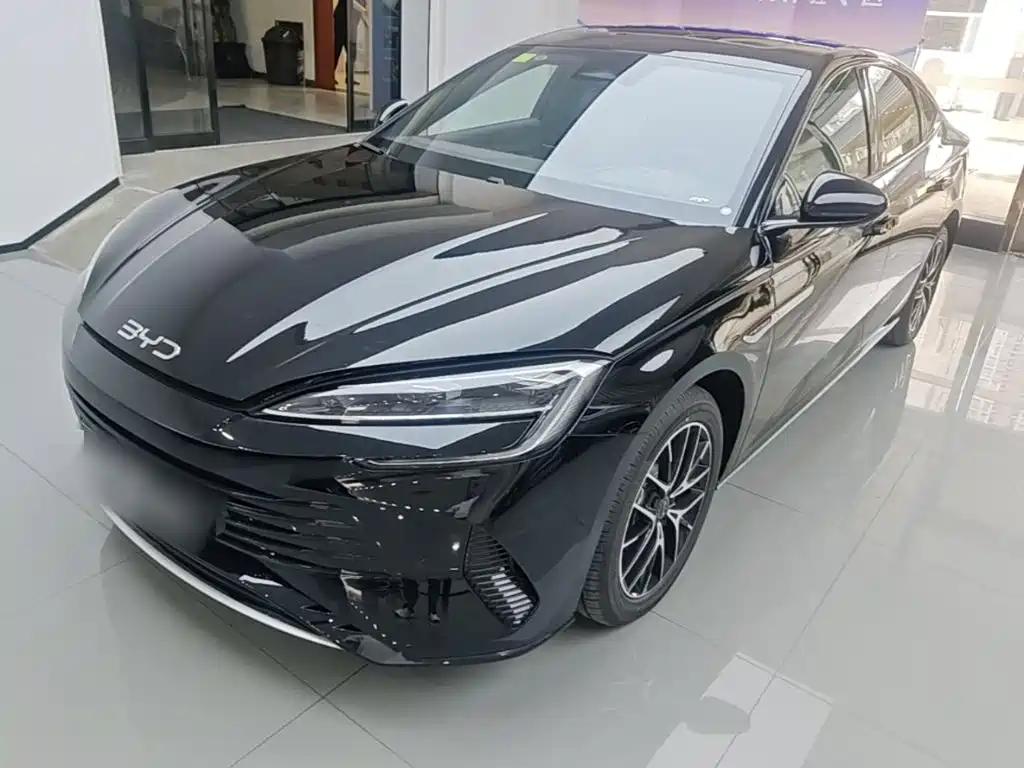 BYD Seal 07 DM-i 2026 — фото 1