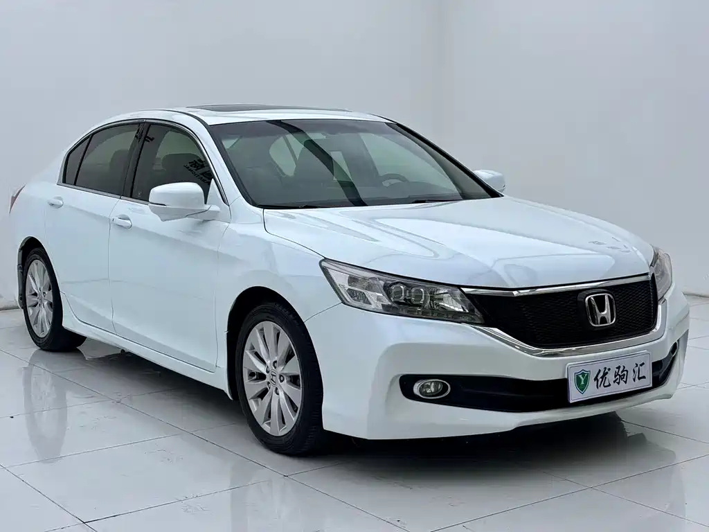 Honda Accord 2016 — фото 3