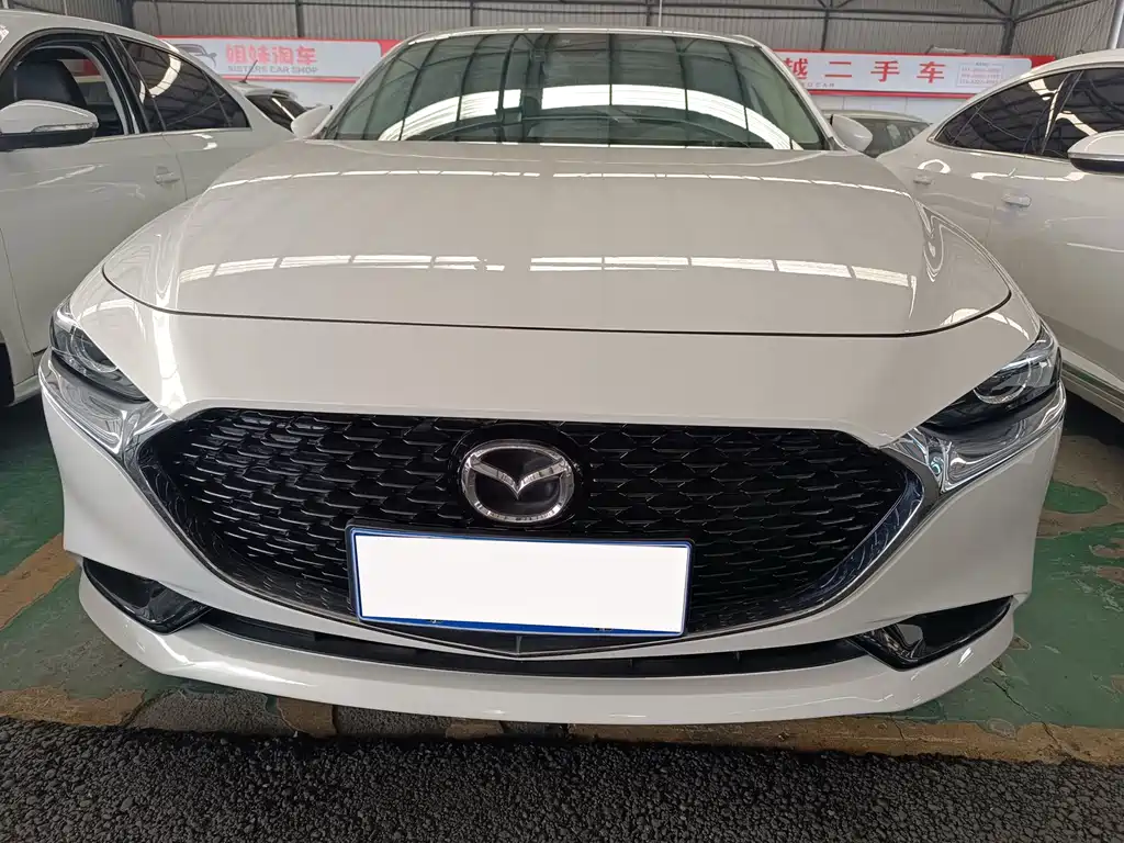 Mazda 3 Axela 2019 — фото 2