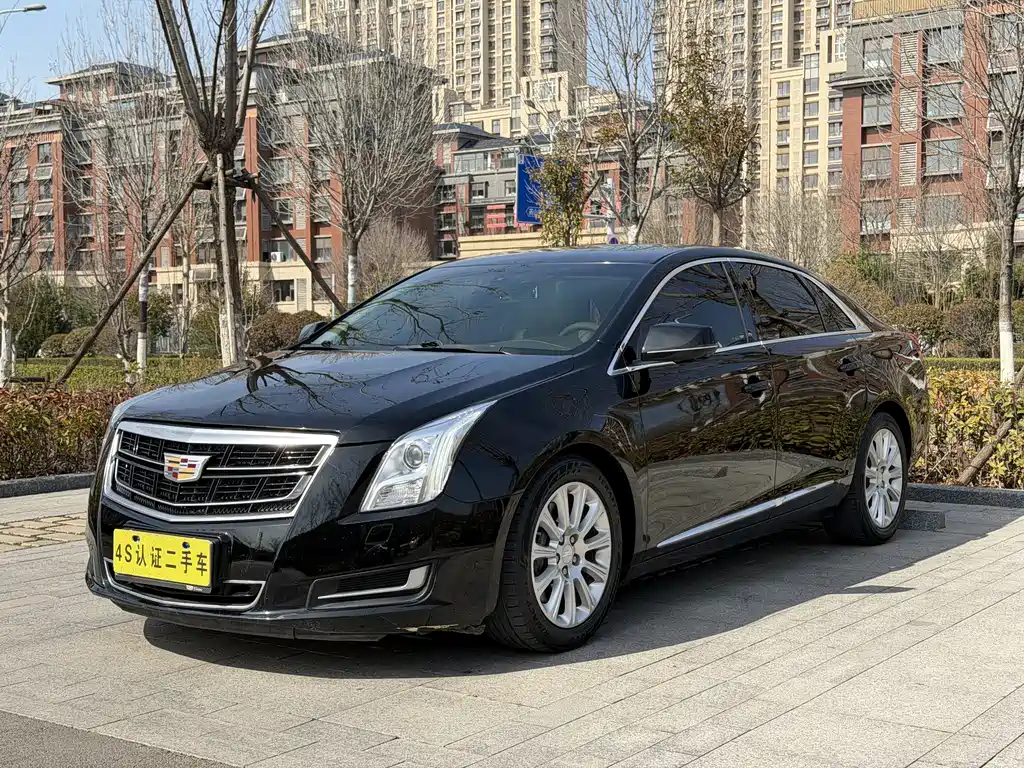 Cadillac XTS 2017 — фото 1