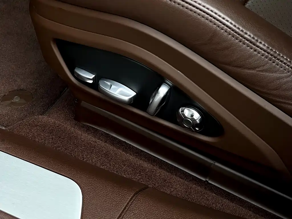 Porsche Panamera 2021 — фото 13