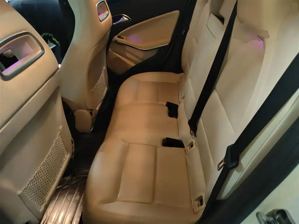 Mercedes-Benz GLA 2017 — фото 17