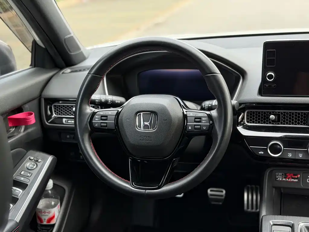 Honda Civic 2023 — фото 11