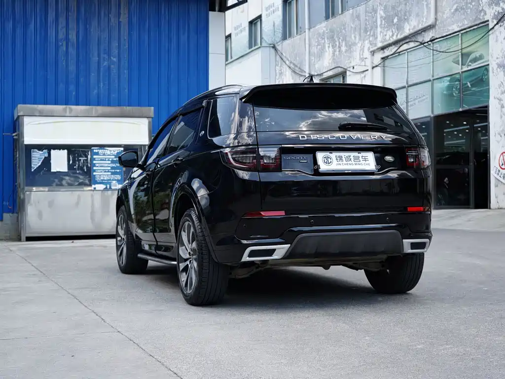Land Rover Discovery Sport 2023 — фото 7