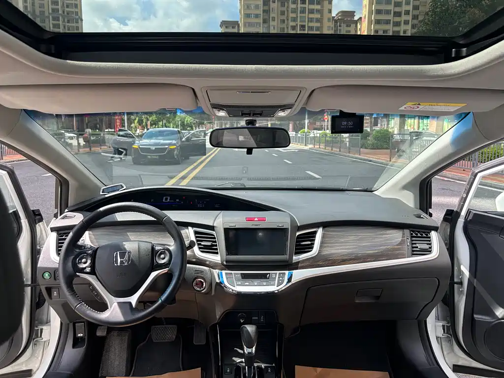 Honda Jade 2017 — фото 13