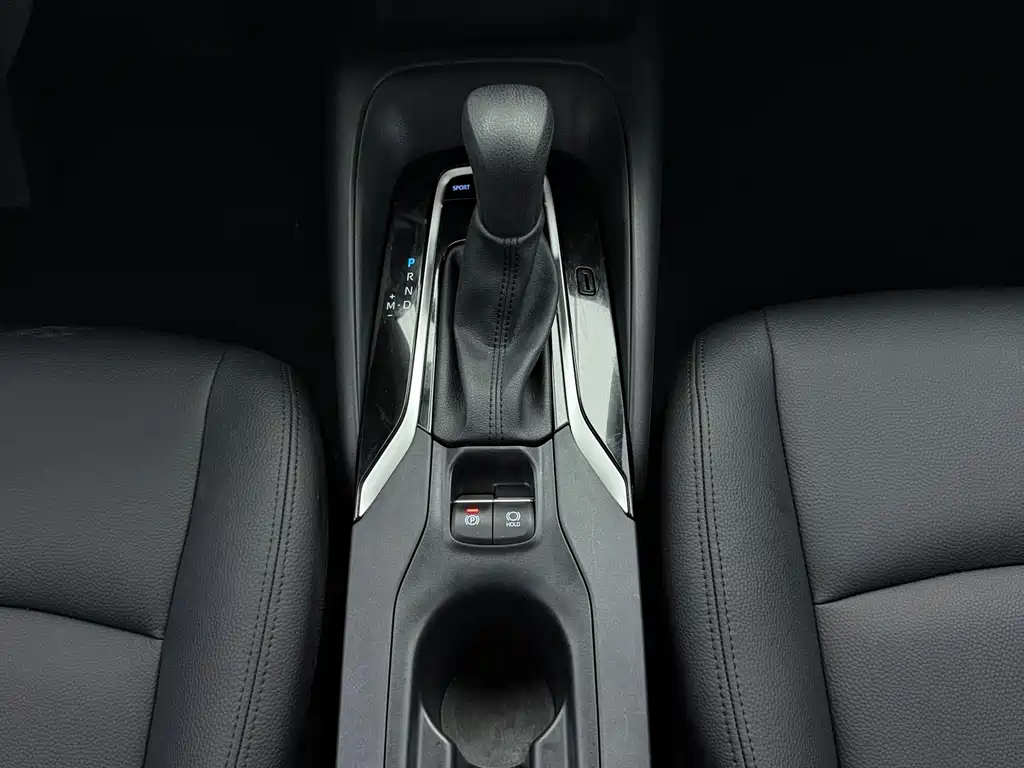 Toyota Corolla 2022 — фото 12