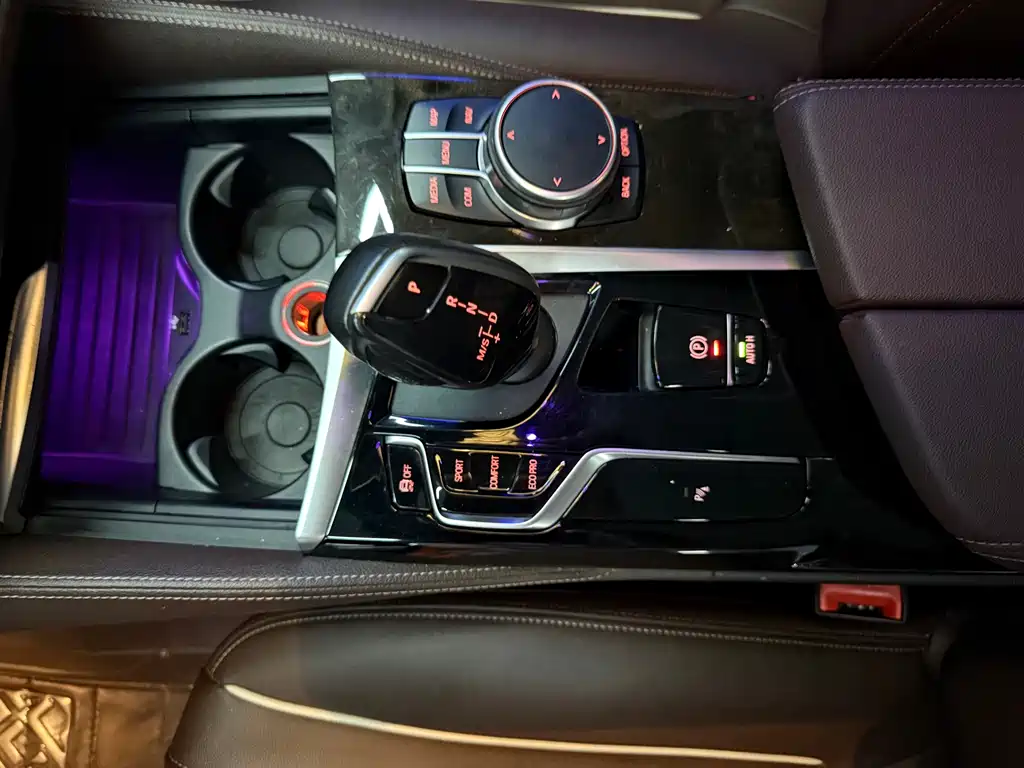 BMW 5 Series 2021