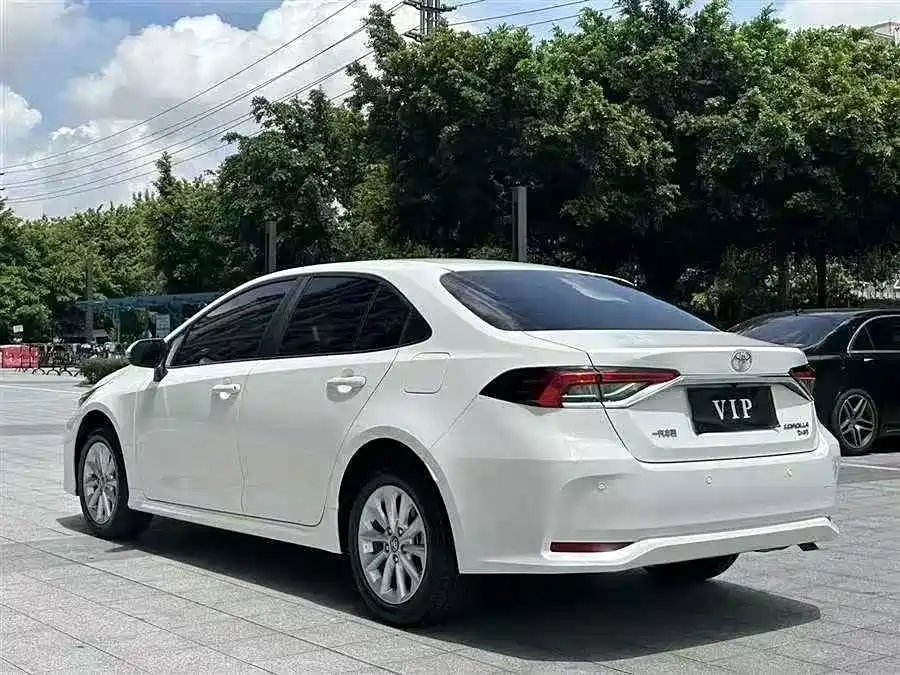 Toyota Corolla 2021 — фото 7