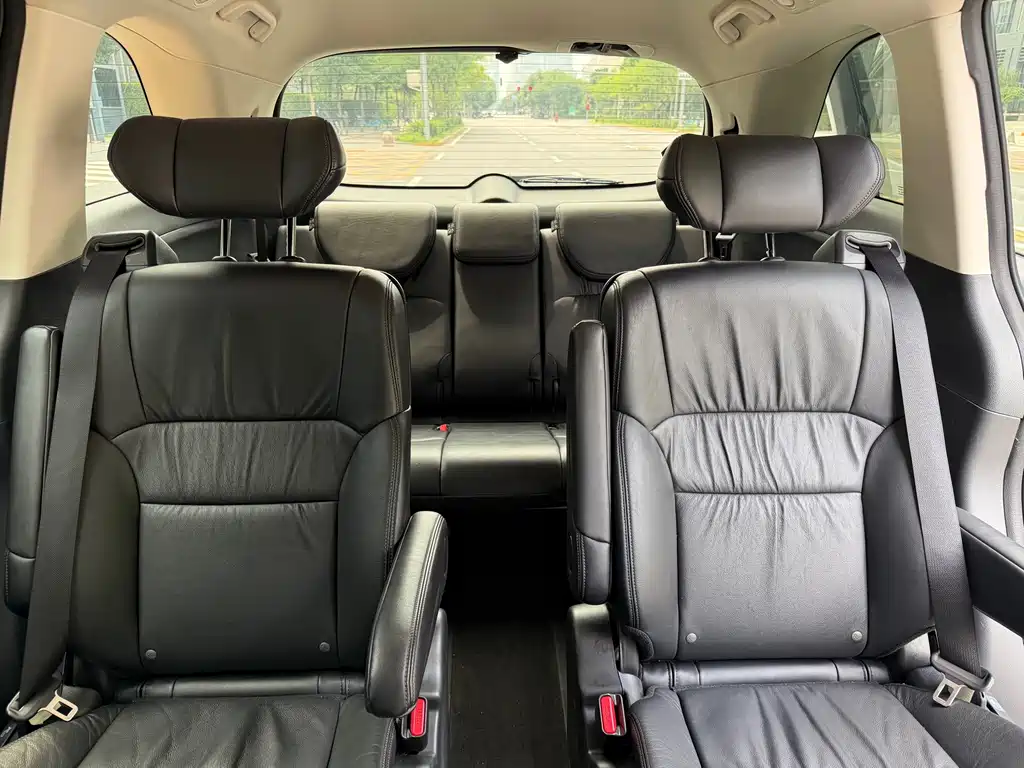 Honda Odyssey 2020 — фото 13