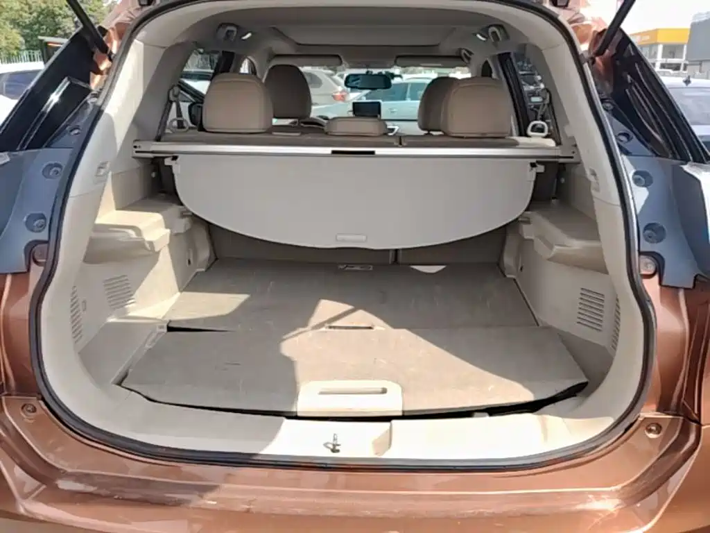 Nissan X-Trail 2015 — фото 19