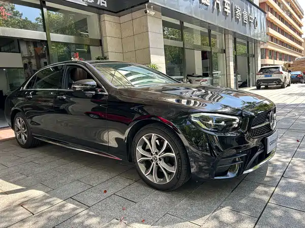 Mercedes-Benz E-Class 2023