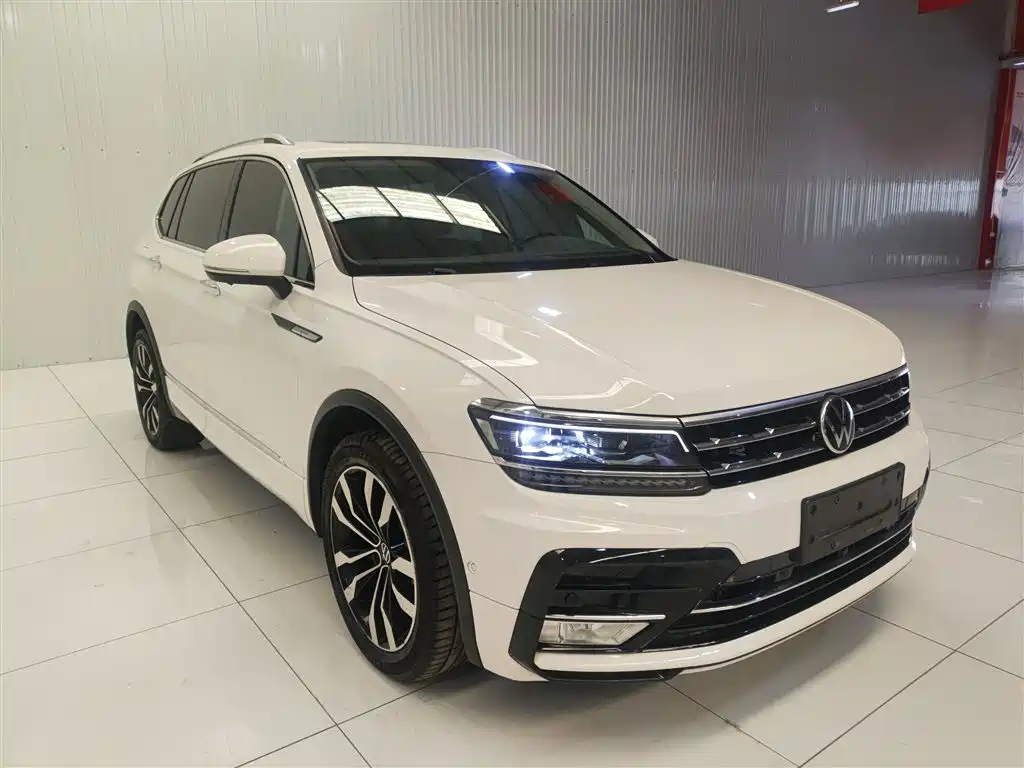 Volkswagen Tiguan L 2021 — фото 4