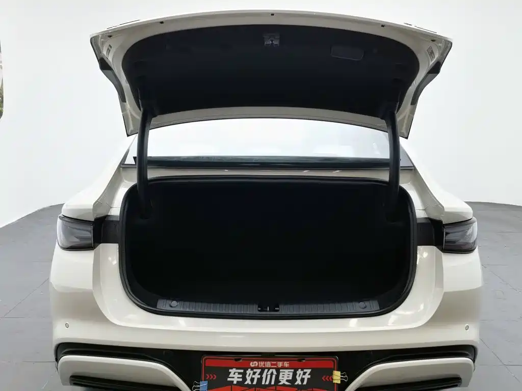 BYD Seal 06 2025 — фото 16