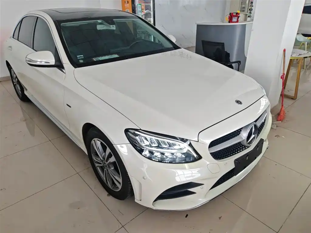 Mercedes-Benz C-Class 2019 — фото 4