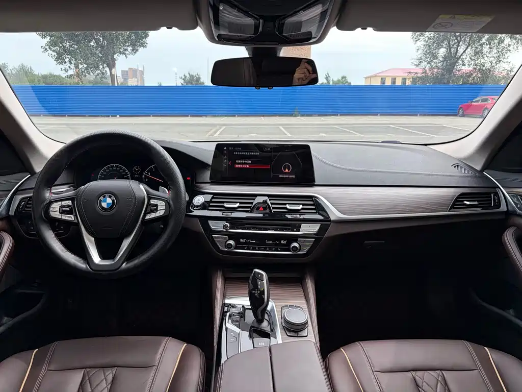 BMW 5 Series 2019